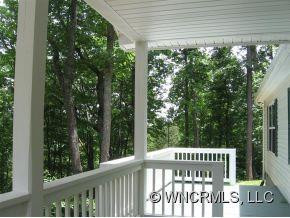 193 Goodview Drive - Photo 2