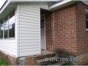 149 Moody Avenue - Photo 3