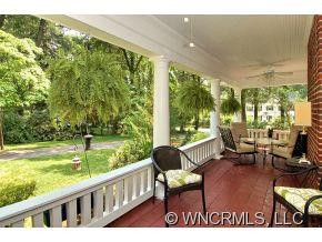 304 Vanderbilt Road - Photo 2