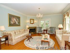 304 Vanderbilt Road - Photo 3
