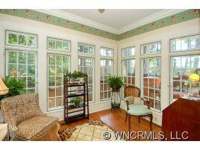 304 Vanderbilt Road - Photo 5