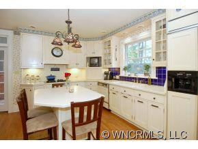 304 Vanderbilt Road - Photo 6