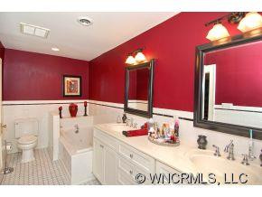 304 Vanderbilt Road - Photo 10