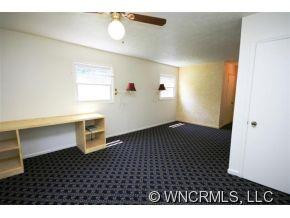 17 Lancelot Lane - Photo 4