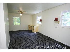 17 Lancelot Lane - Photo 5