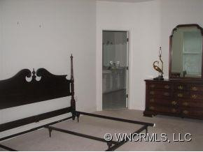 31 Covered Bridge Drive - Photo 6