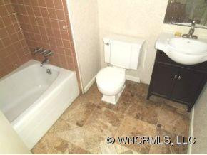  - Photo 12