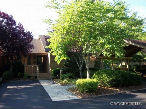 504 Red Oak Drive