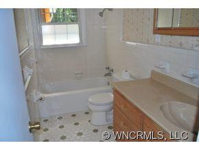 295 Evergreen Street - Photo 5