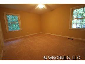 295 Evergreen Street - Photo 6