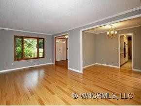 4 WHITE ROCK COURT - Photo 2
