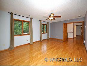 4 WHITE ROCK COURT - Photo 6