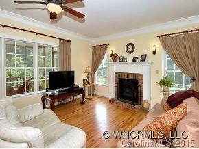 109 EAST CHARLESTON AVE - Photo 2