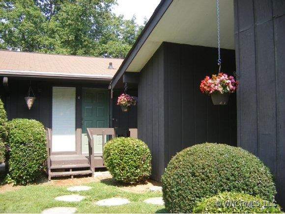 48 Glen Cannon Point