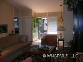 48 Glen Cannon Point - Photo 3