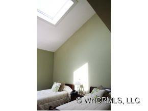 655 Lakeshore Drive - Photo 10