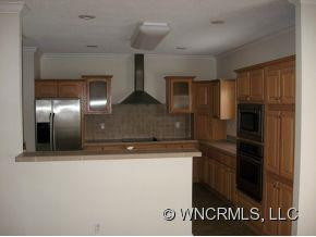 2169 Hendersonville Rd - Photo 2