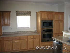 2169 Hendersonville Rd - Photo 3