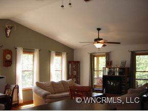 2538 DOE BRANCH ROAD - Photo 4