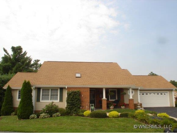 1052 SADDLEBROOK DR