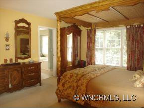 1052 SADDLEBROOK DR - Photo 15