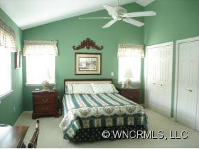 1052 SADDLEBROOK DR - Photo 8