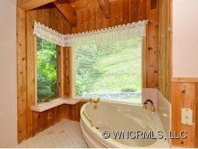 1250 HAWK RIDGE - Photo 11
