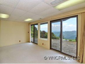 1250 HAWK RIDGE - Photo 13