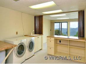 1250 HAWK RIDGE - Photo 14
