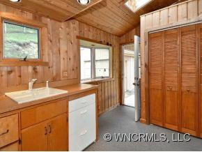 1250 HAWK RIDGE - Photo 15