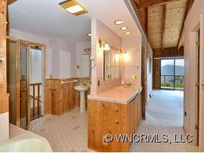 1250 HAWK RIDGE - Photo 10