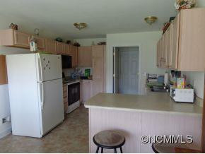 278 Castle Creek Drive - Photo 9