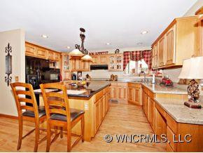1889 MAX PATCH ROAD - Photo 4