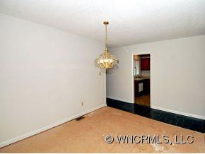 459 Crowfields Drive - Photo 4
