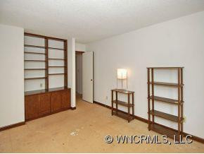 459 Crowfields Drive - Photo 7