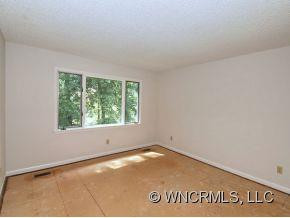459 Crowfields Drive - Photo 8