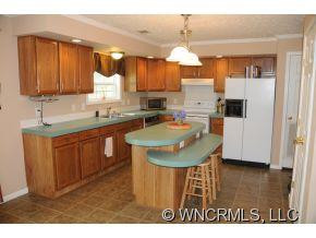 16 Columbia Circle - Photo 3