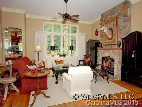 208 BEECHWOOD CIRCLE - Photo 2