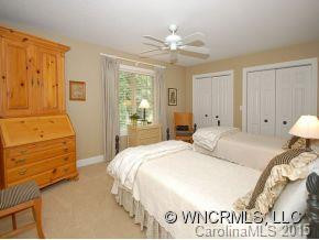 208 BEECHWOOD CIRCLE - Photo 12