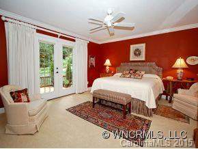 208 BEECHWOOD CIRCLE - Photo 8
