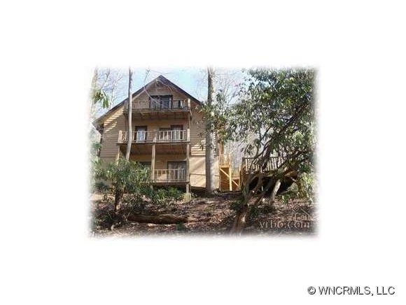 121 Creekside Dr.