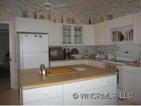 206 Glenroy Court - Photo 6