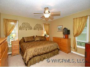 21 CLIFFORD DRIVE - Photo 8