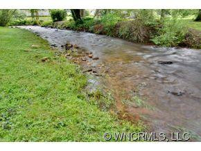 140 Millbrook Drive - Photo 2