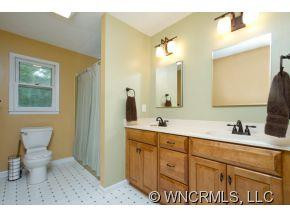 140 Millbrook Drive - Photo 11