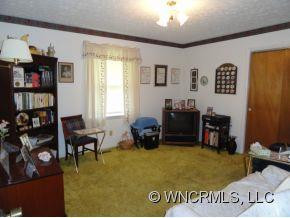 107 Tawn Drive - Photo 9