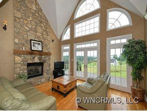 44 JEWELS LANE - Photo 2