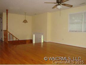 527 Oak Park Drive - Photo 7