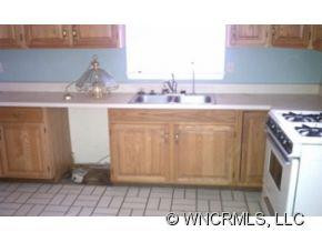 501 APPLE TREE COURT - Photo 2