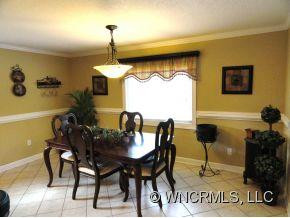 38 Mount Carmel Drive - Photo 4